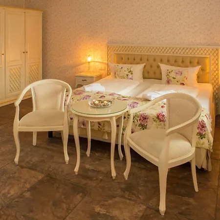 Seehotel & Wellnessdorf Arche Noah 3*